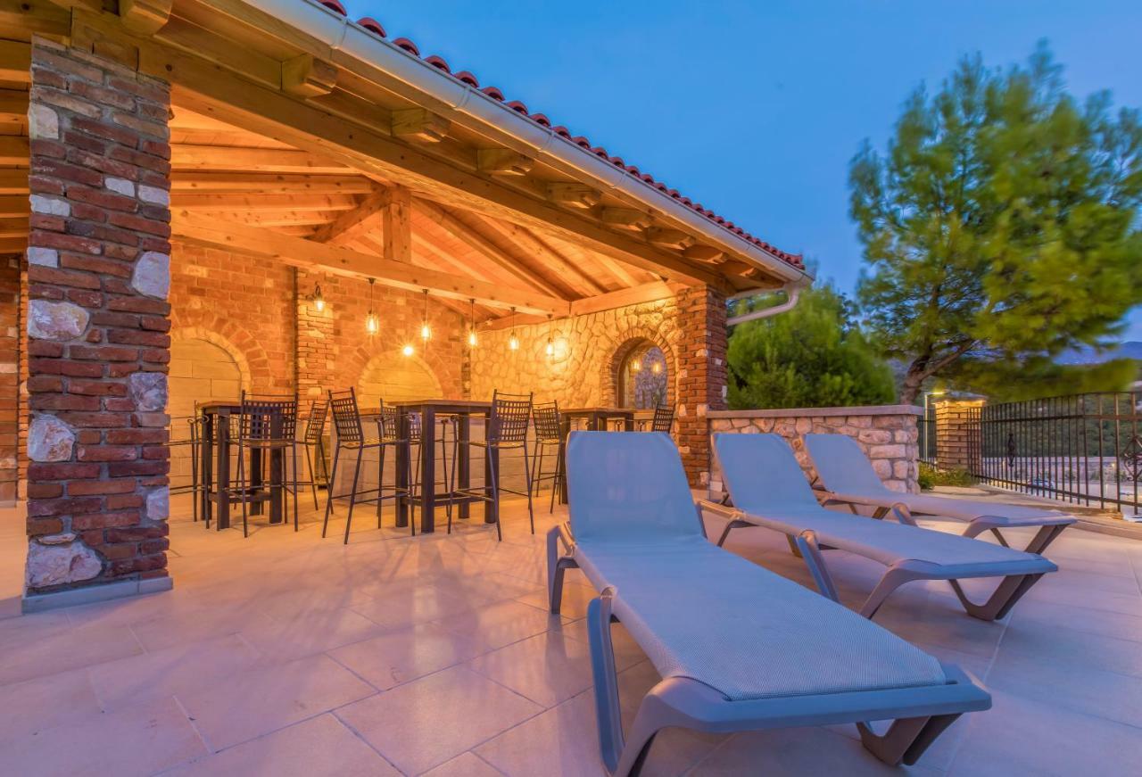Palace Paulina Luxury Residence Novi Vinodolski Exterior foto